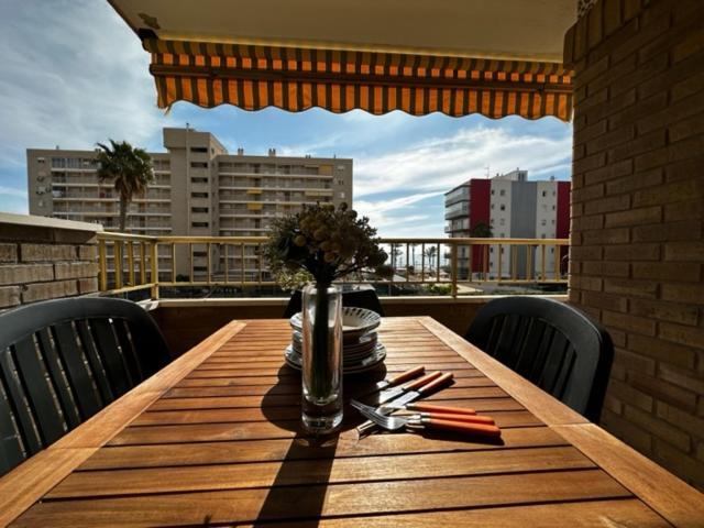 Excelente Ubicacion Con Vistas Al Mar Lejlighed Alicante Eksteriør billede